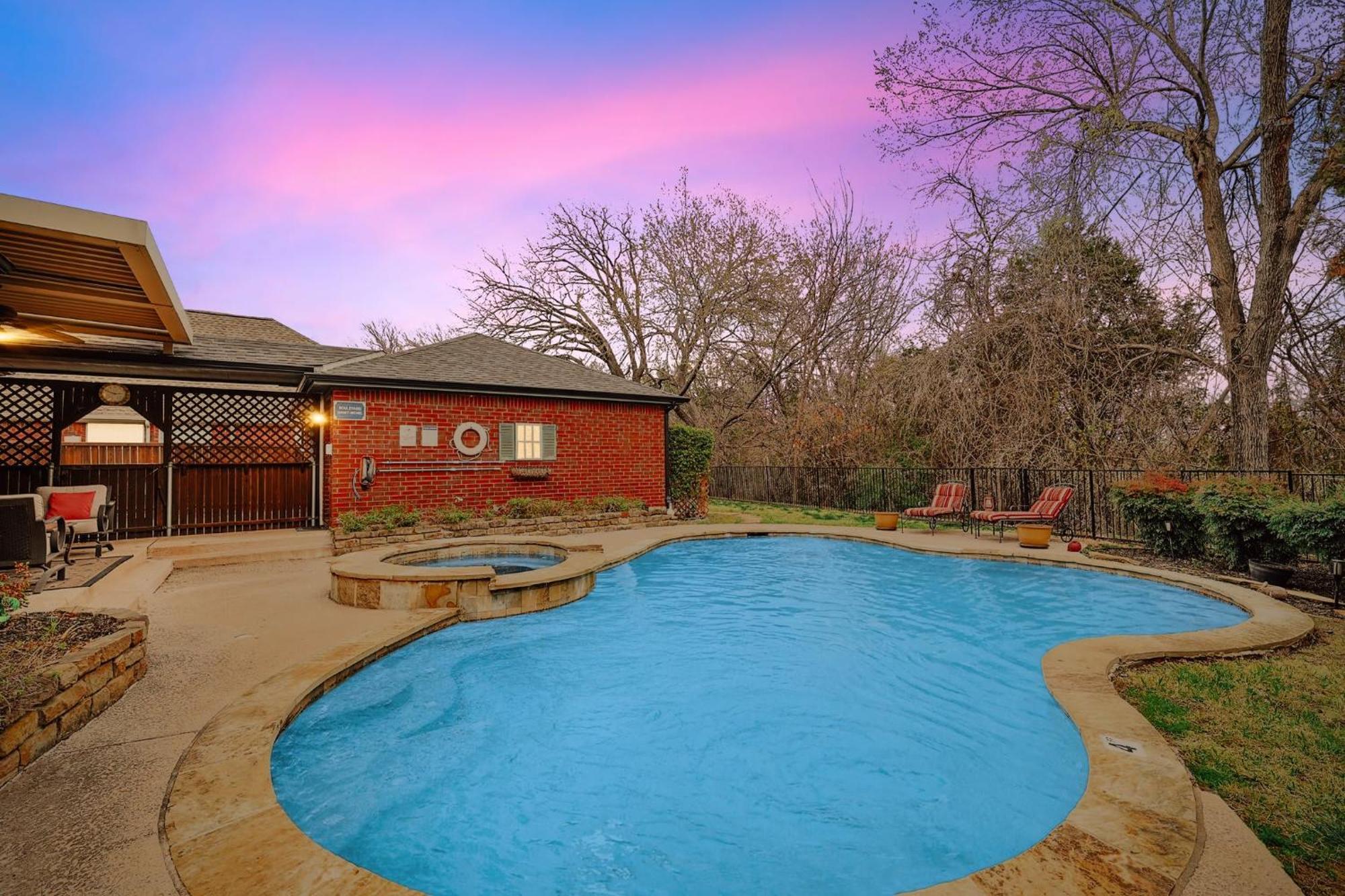 Dfw Getaway - 4 Bedrooms Pool Oasis Media Room Flower Mound Exterior photo